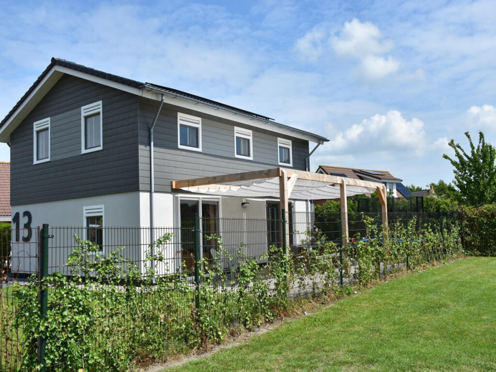 Luxe 12 persoons vakantiehuis dichtbij de Friese Wadden