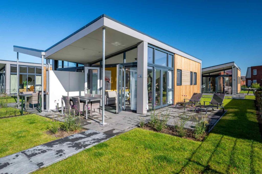 Luxe en gelijkvloerse vakantielodge voor 4 personen op een fijn vakantiepark