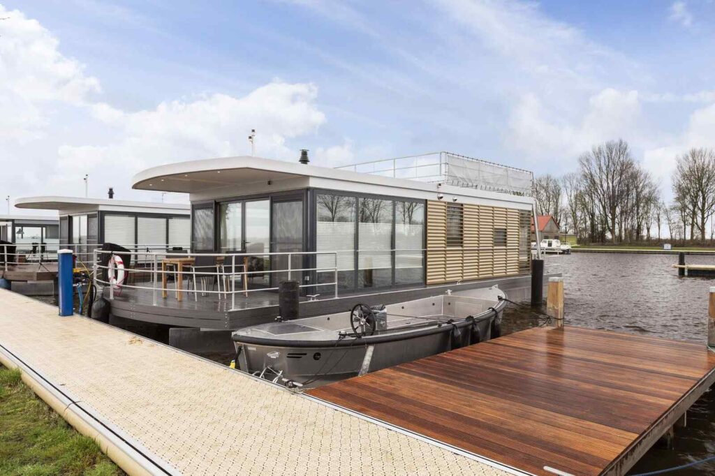 Prachtig gelegen 4 persoons houseboat