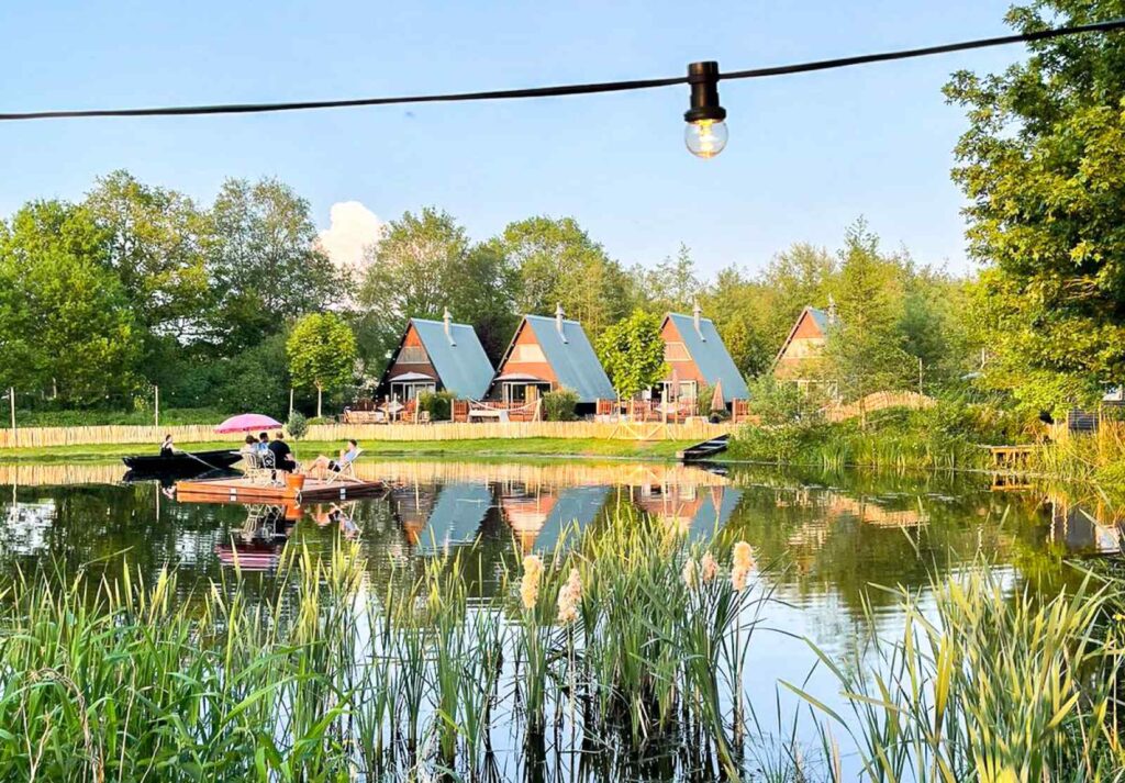 Luxe 6 persoons vakantiehuis met hottub op Het Wylde Pad | Friesland.