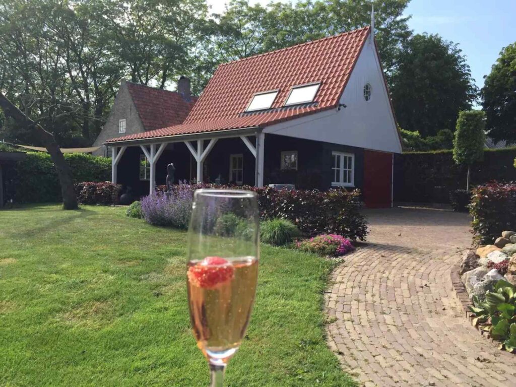Luxe en idyllisch gelegen 2 persoons vakantiehuis nabij Medemblik | IJsselmeer
