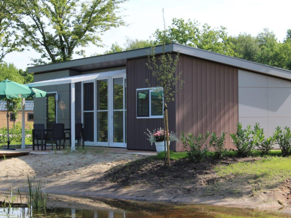 Luxe 4 persoons chalet op prachtig vakantiepark in Noord-Holland.