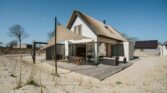 Luxe 8 persoons vakantiehuis in Ouddorp nabij het strand.